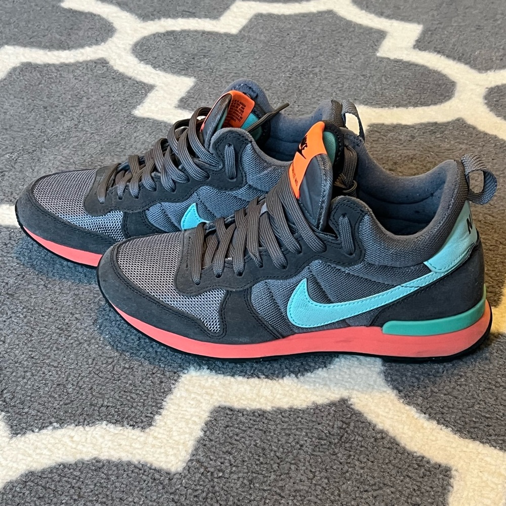 Nike Internationalist MD